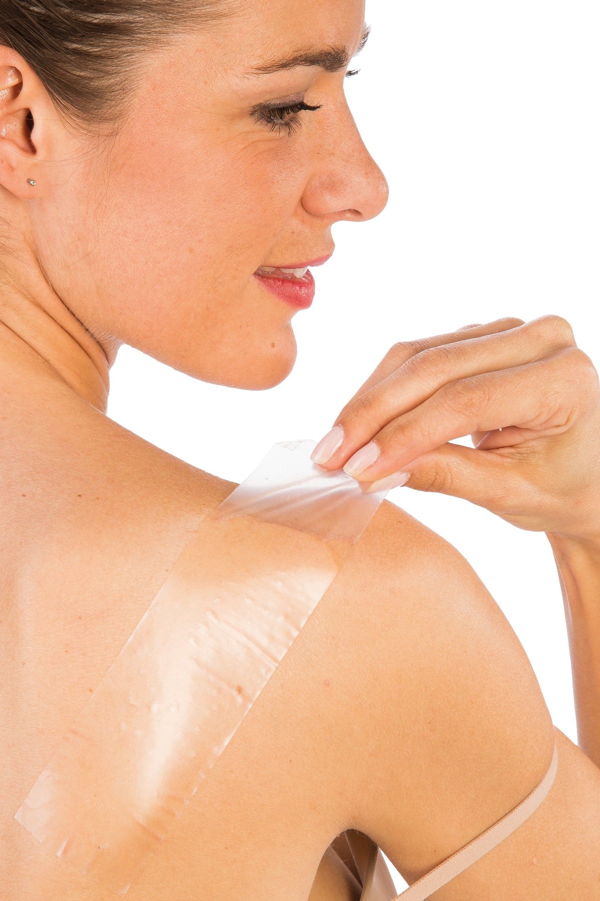 Cerederm silicone strip applied on the shoulder