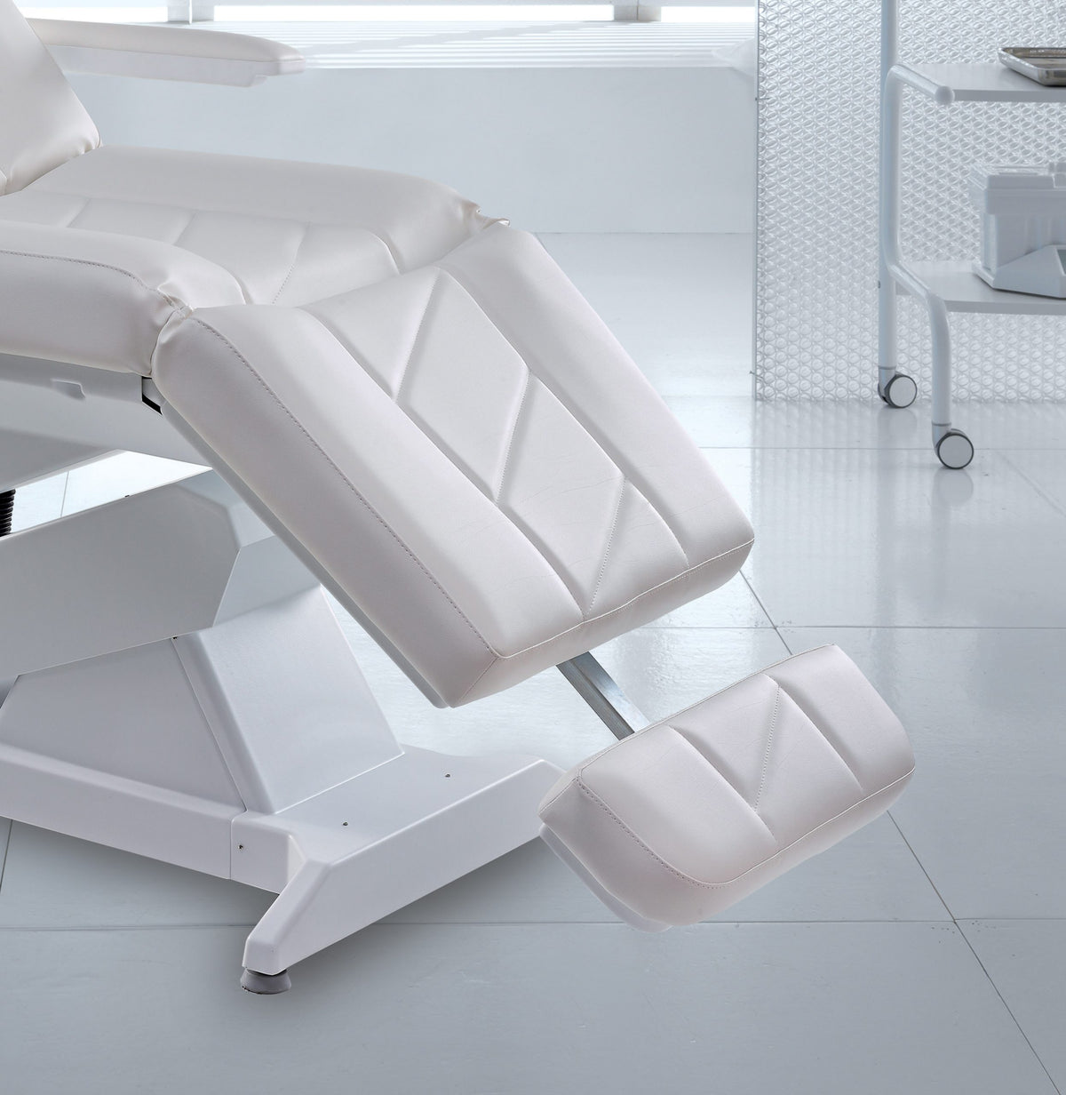 Lemi 4 Bi-Zak – headrest and footrest extended